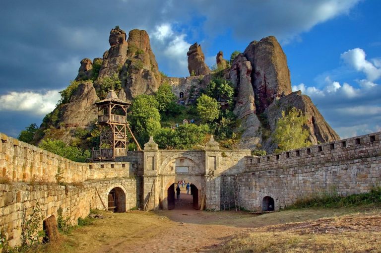 Read more about the article 10 Most Beautiful Castles in Bulgaria